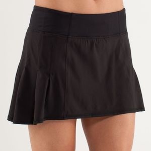 NWOT Lululemon Run in the Sun Skirt 6
